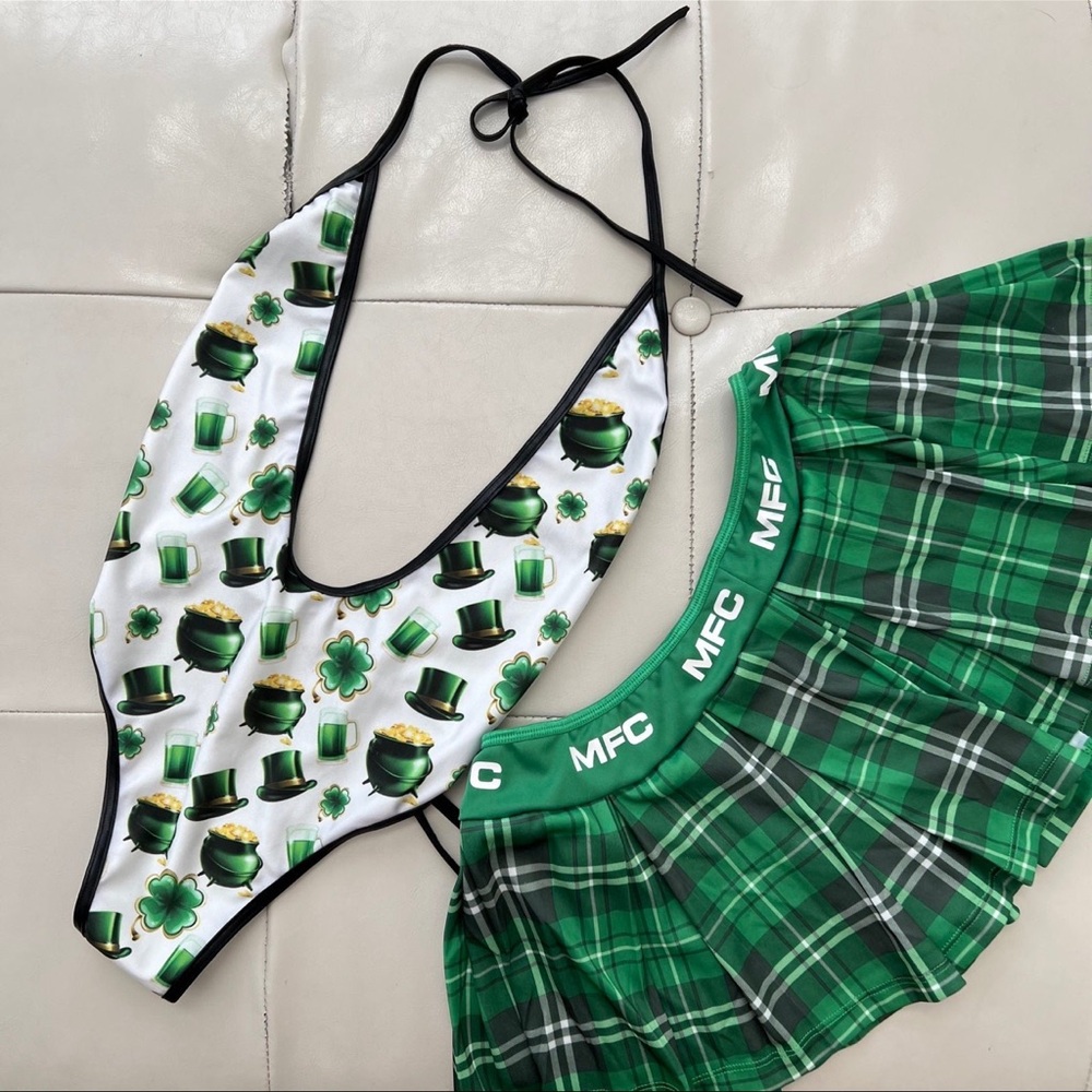 St. Patrick’s Day bodysuit and skirt OS